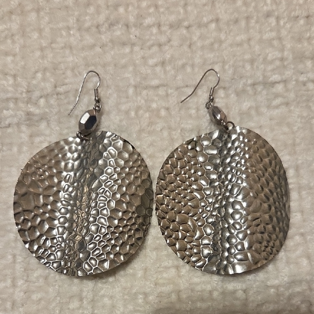 Elegant Silver Hammered Earrings